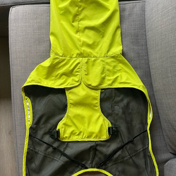 Neon spark paws dog raincoat - Picture 3 of 4